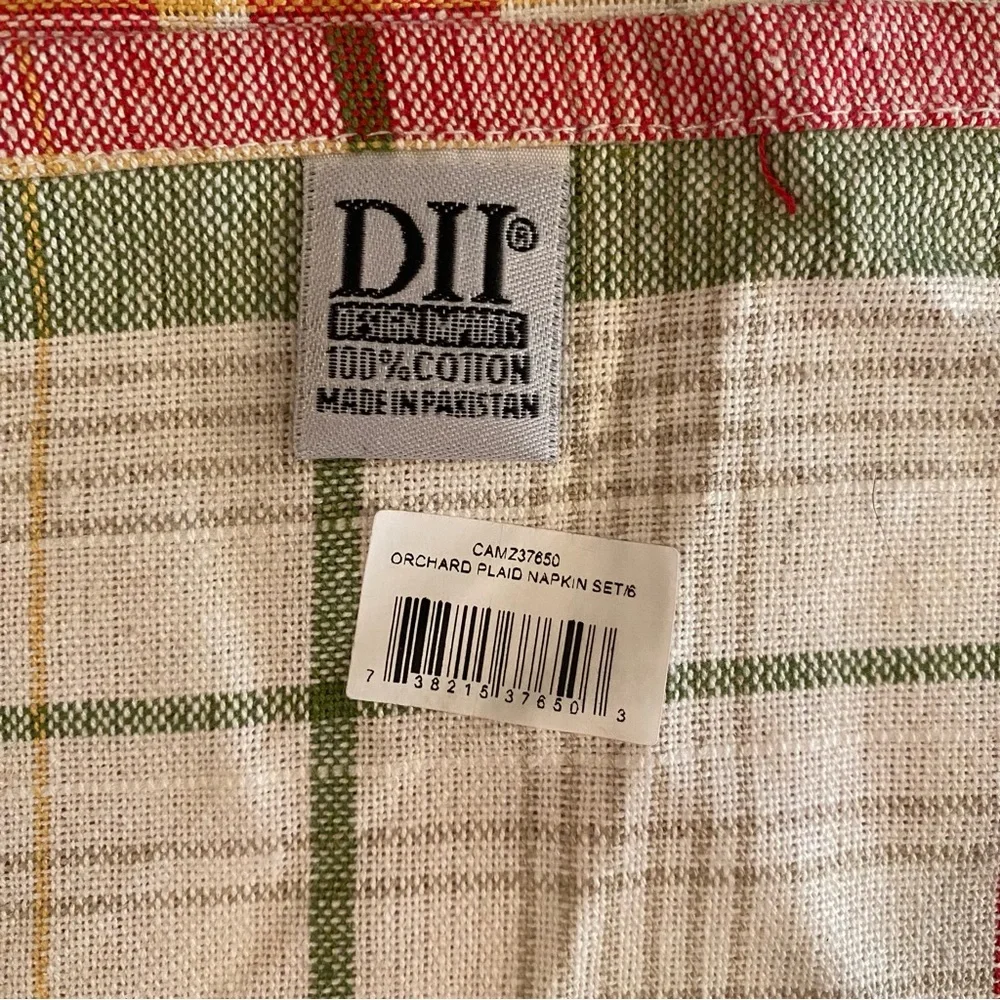 Design Imports Set of 4 Napkins Red & Green Plaid 100% Cotton Rustic Faarmhouse
